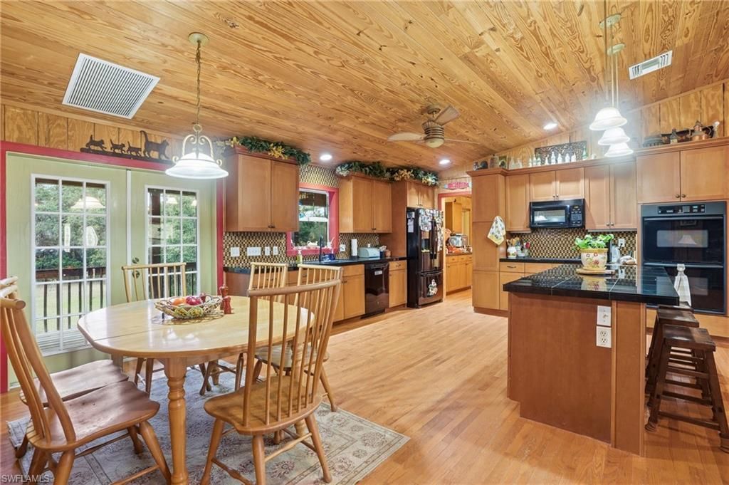 6650 Chipper Ln, North Fort Myers, FL 33917 Photo