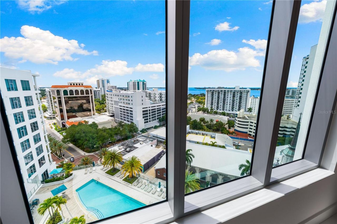 111 S Pineapple Avenue, Unit 1208, Sarasota, FL 34236 Photo