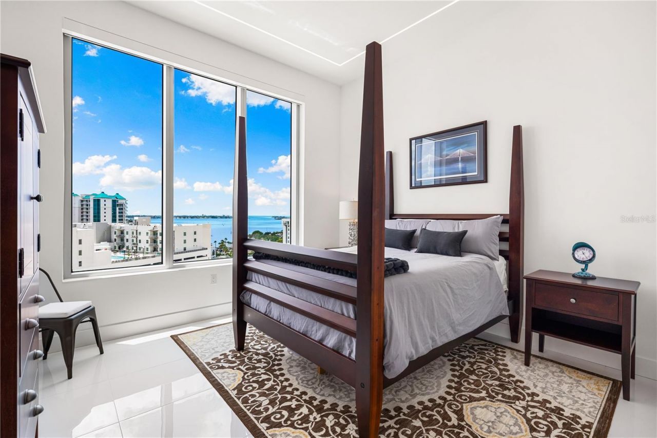 111 S Pineapple Avenue, Unit 1208, Sarasota, FL 34236 Photo