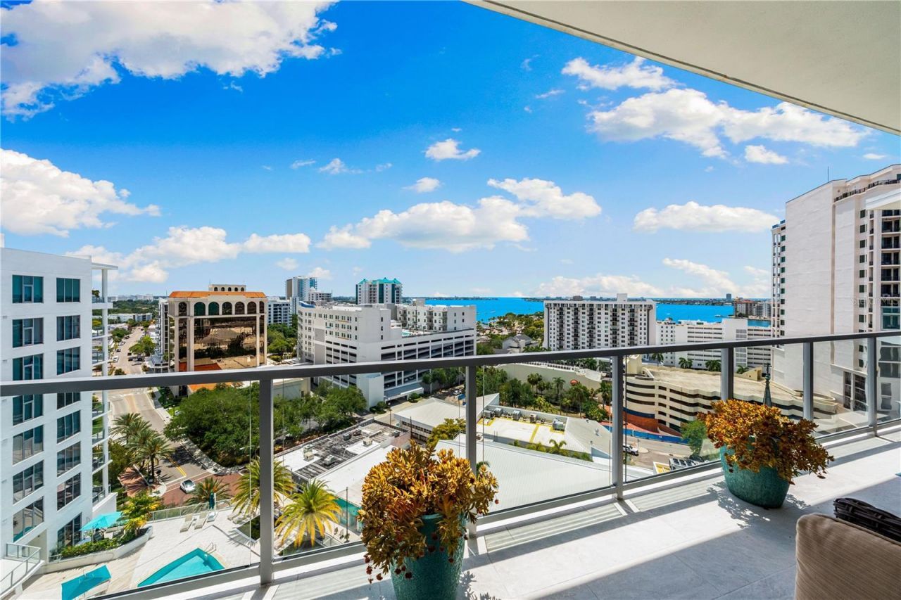 111 S Pineapple Avenue, Unit 1208, Sarasota, FL 34236 Photo