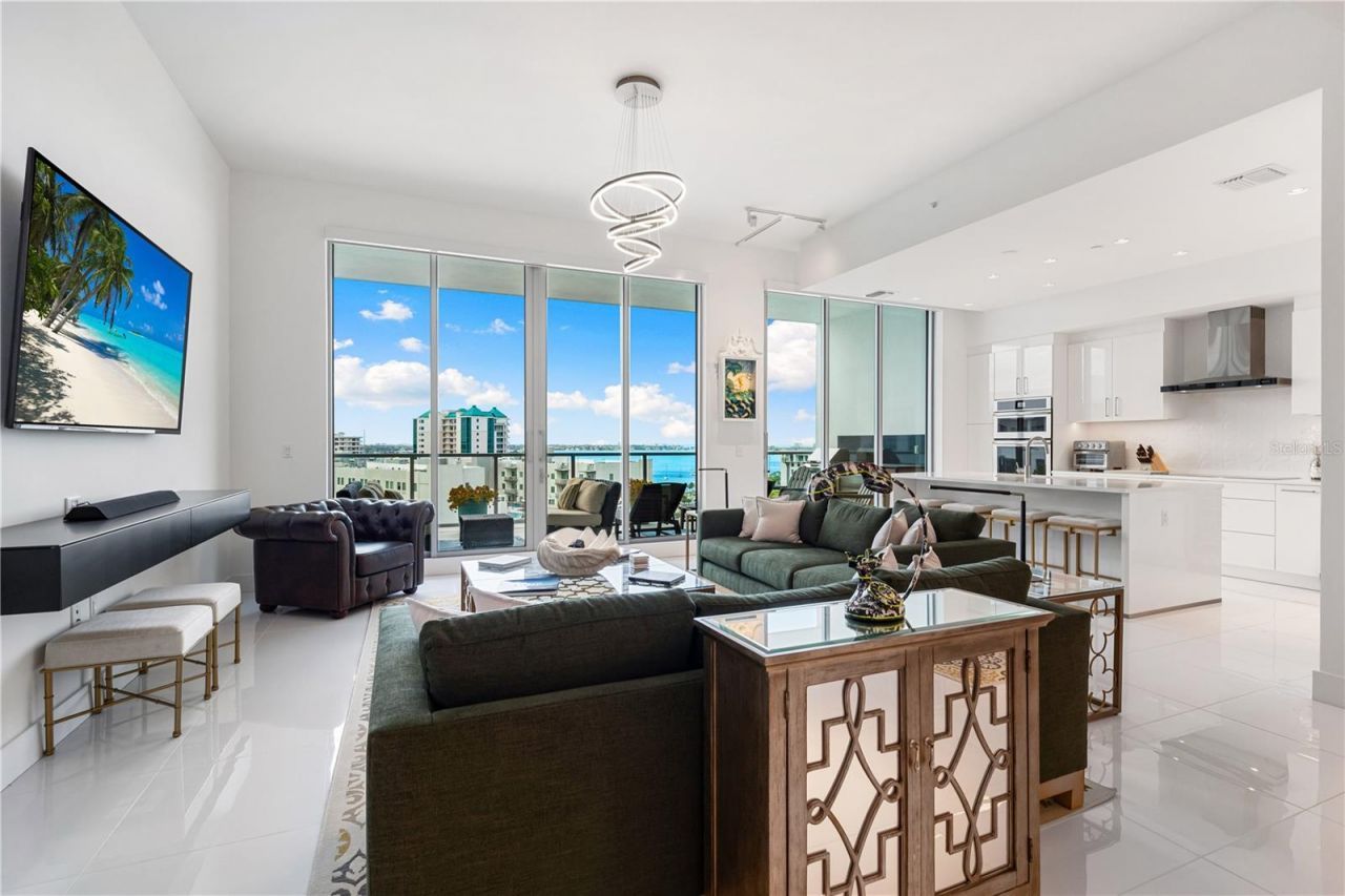 111 S Pineapple Avenue, Unit 1208, Sarasota, FL 34236 Photo