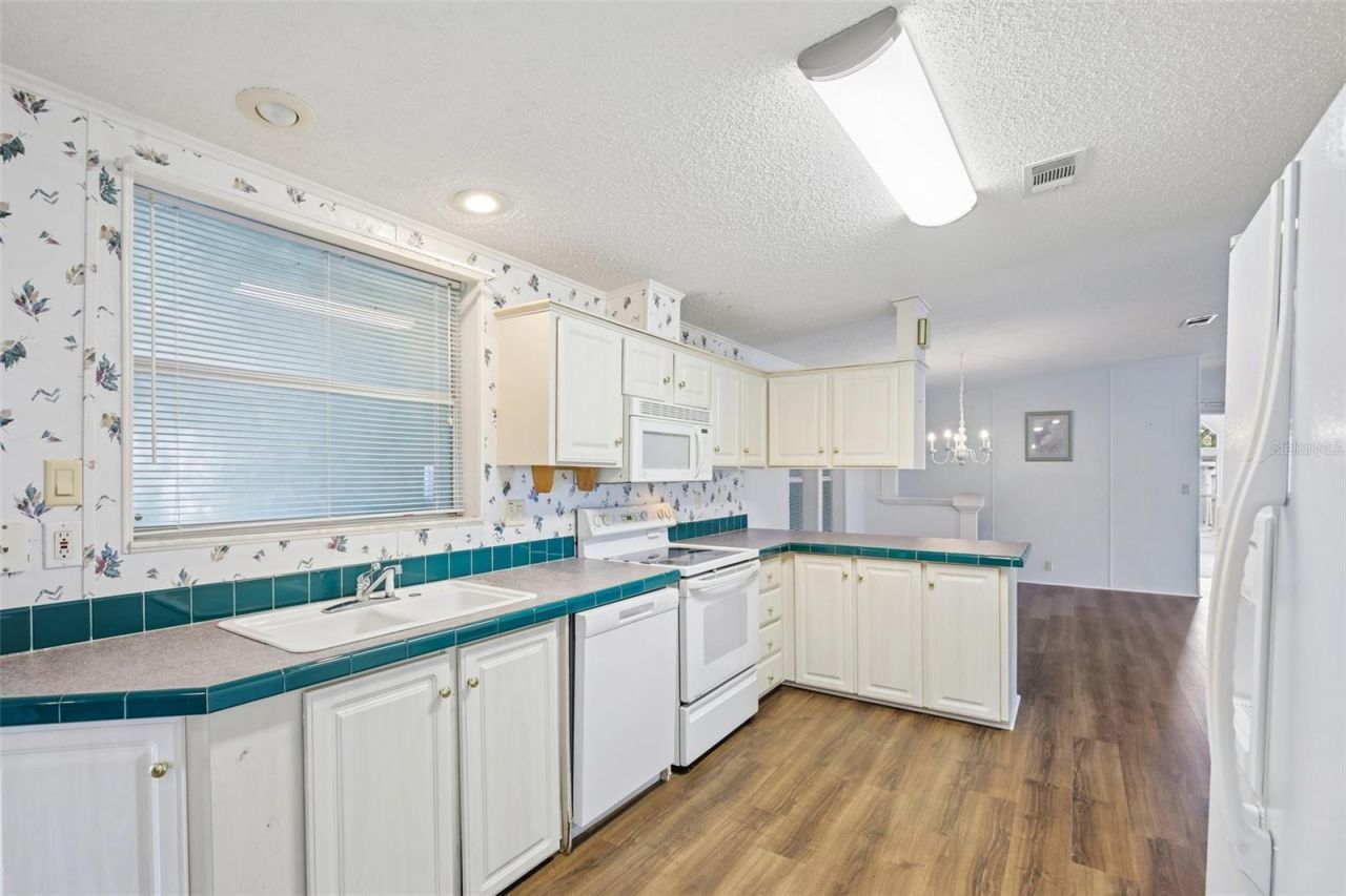 6710 36th Avenue E, Unit 282, Palmetto, FL 34221 Photo