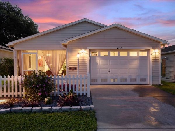 433 CANTERBURY COURT , THE VILLAGES, FL 32162