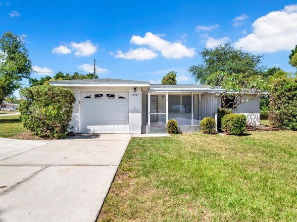10597 110TH AVENUE , LARGO, FL 33773