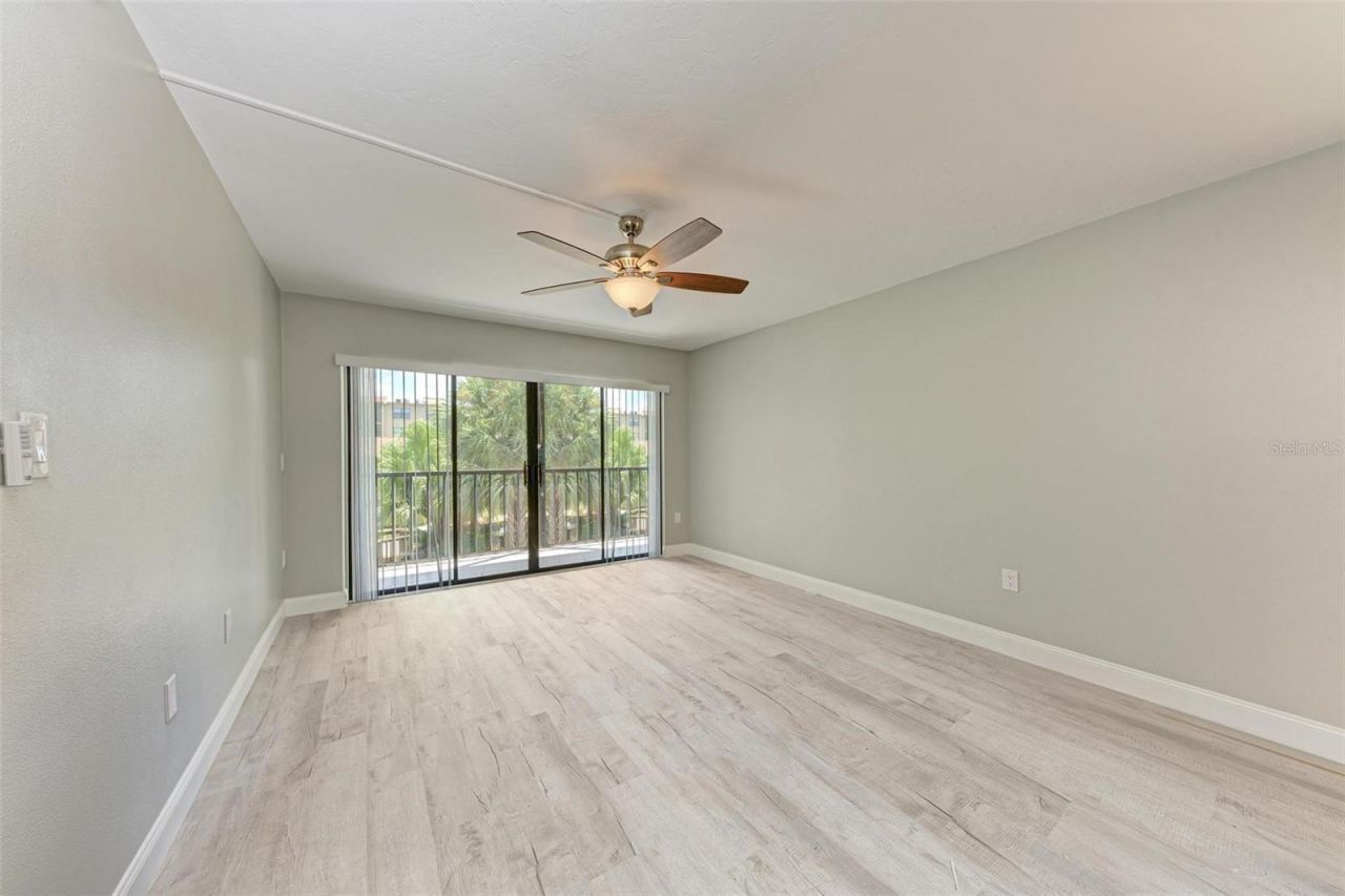 515 30th Avenue W, Unit H201, Bradenton, FL 34205 Photo