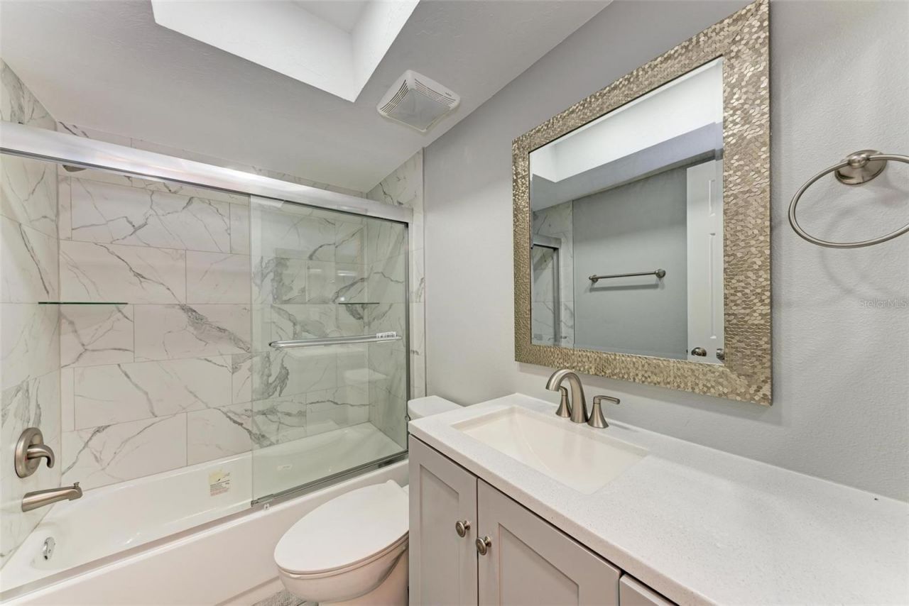 515 30th Avenue W, Unit H201, Bradenton, FL 34205 Photo