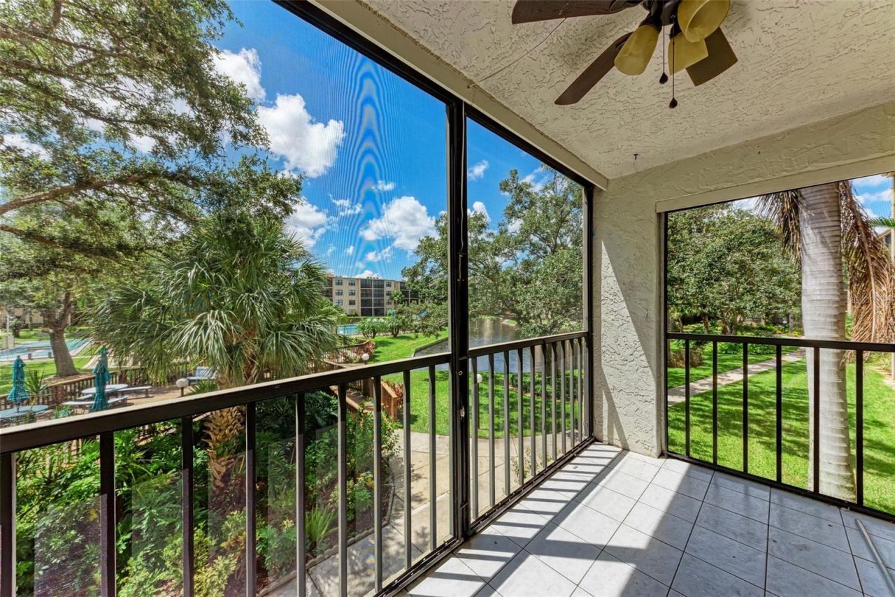 515 30th Avenue W, Unit H201, Bradenton, FL 34205 Photo