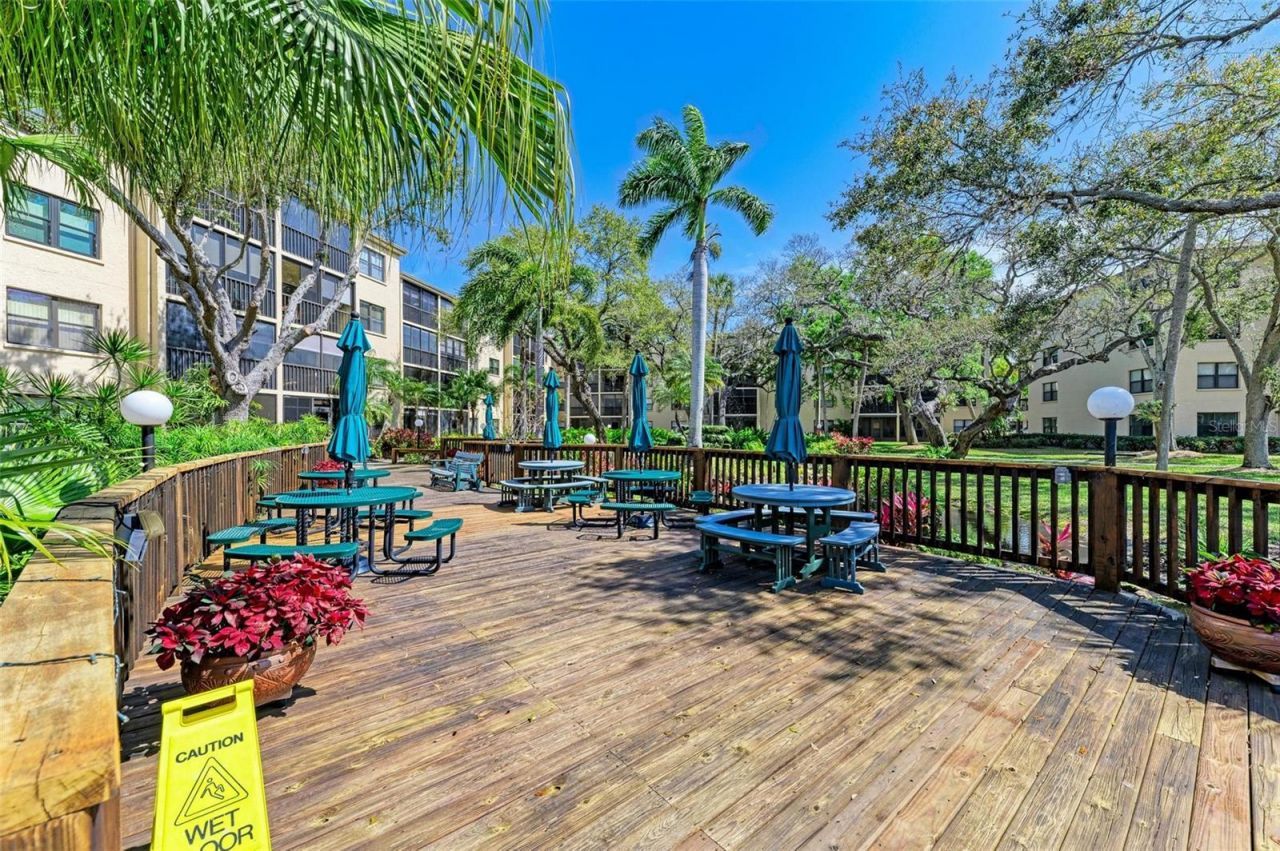 515 30th Avenue W, Unit H201, Bradenton, FL 34205 Photo