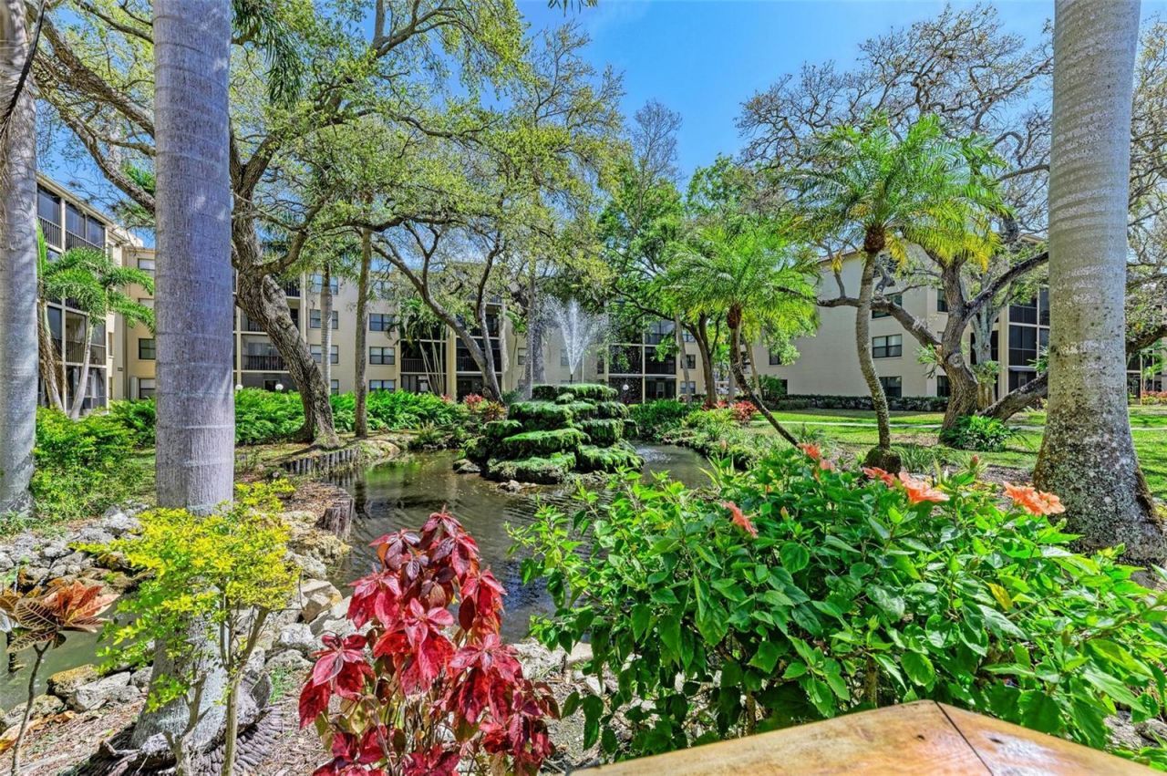 515 30th Avenue W, Unit H201, Bradenton, FL 34205 Photo