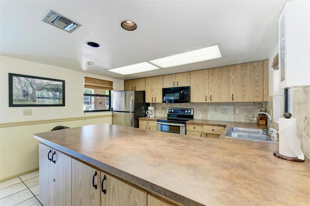 515 30th Avenue W, Unit H201, Bradenton, FL 34205 Photo