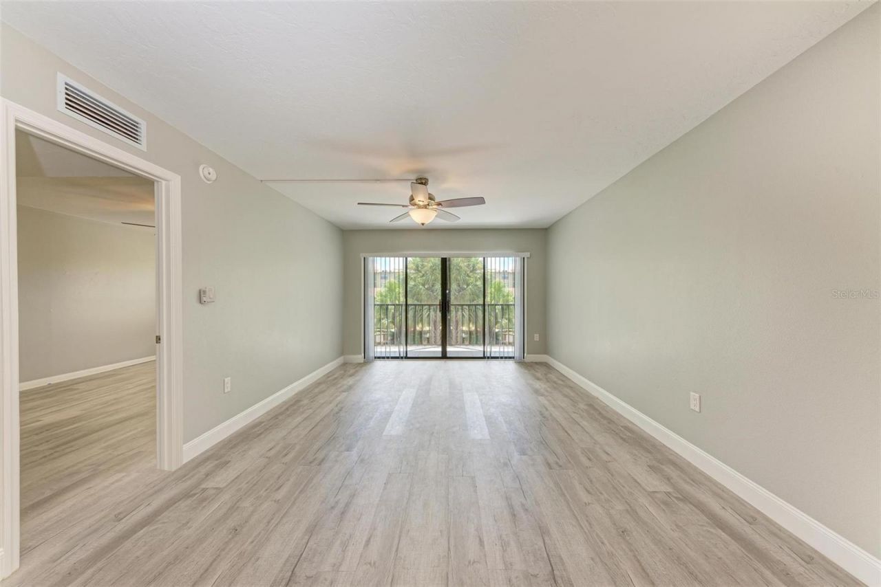 515 30th Avenue W, Unit H201, Bradenton, FL 34205 Photo