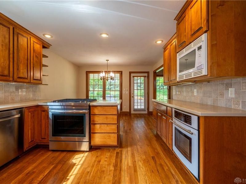 185 Barrington Village Drive, Xenia, OH 45385 Photo 11