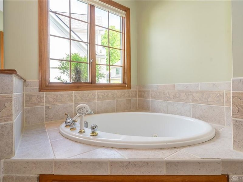 185 Barrington Village Drive, Xenia, OH 45385 Photo 31