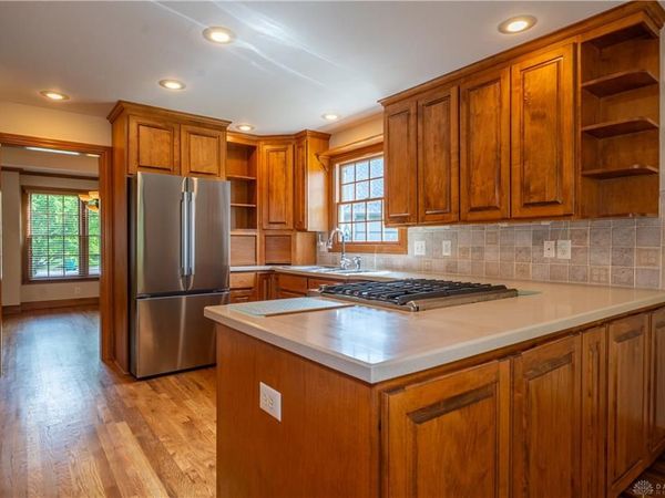 185 Barrington Village Drive, Xenia, OH 45385