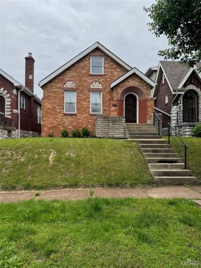 5251 Walsh Street , Saint Louis, MO 63109 Main Photo