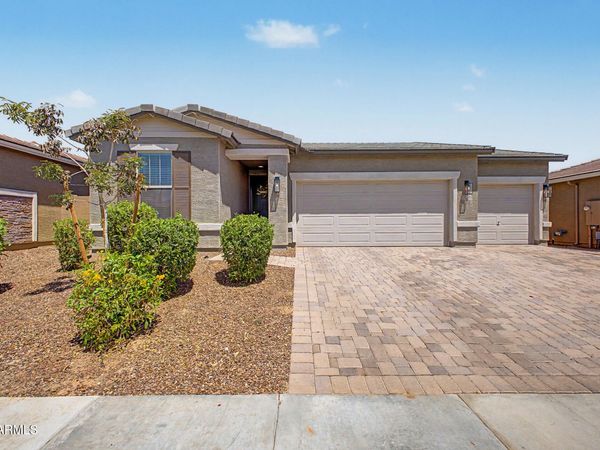 17850 W RUNNING DEER Trail, Surprise, AZ 85387