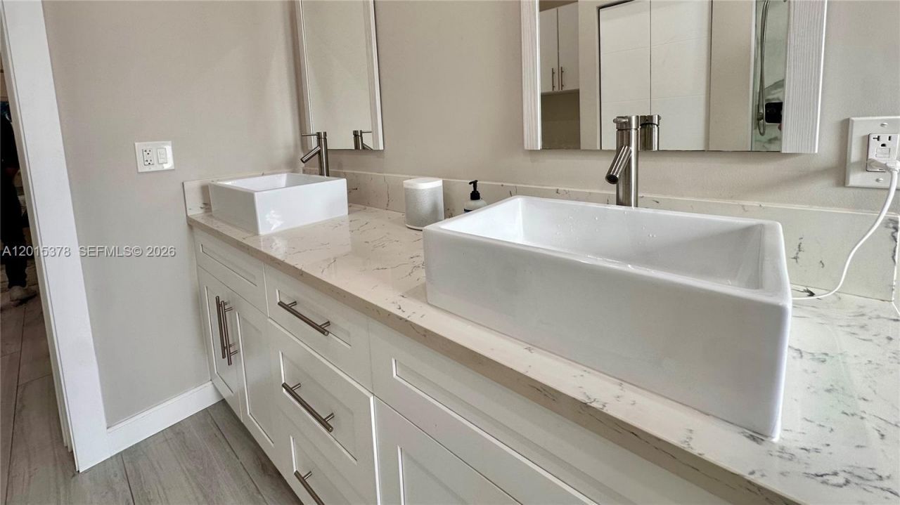 1324 NE 14th Ave, Fort Lauderdale, FL 33304 Photo