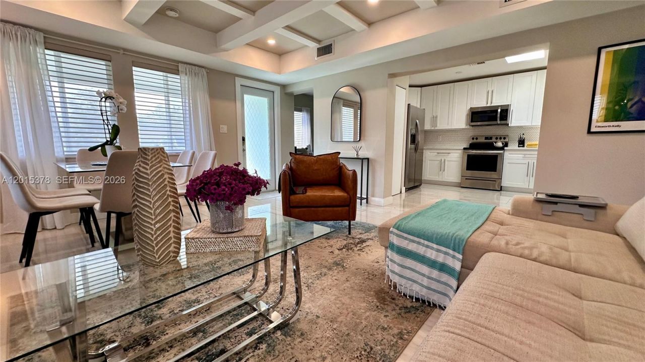 1324 NE 14th Ave, Fort Lauderdale, FL 33304 Photo