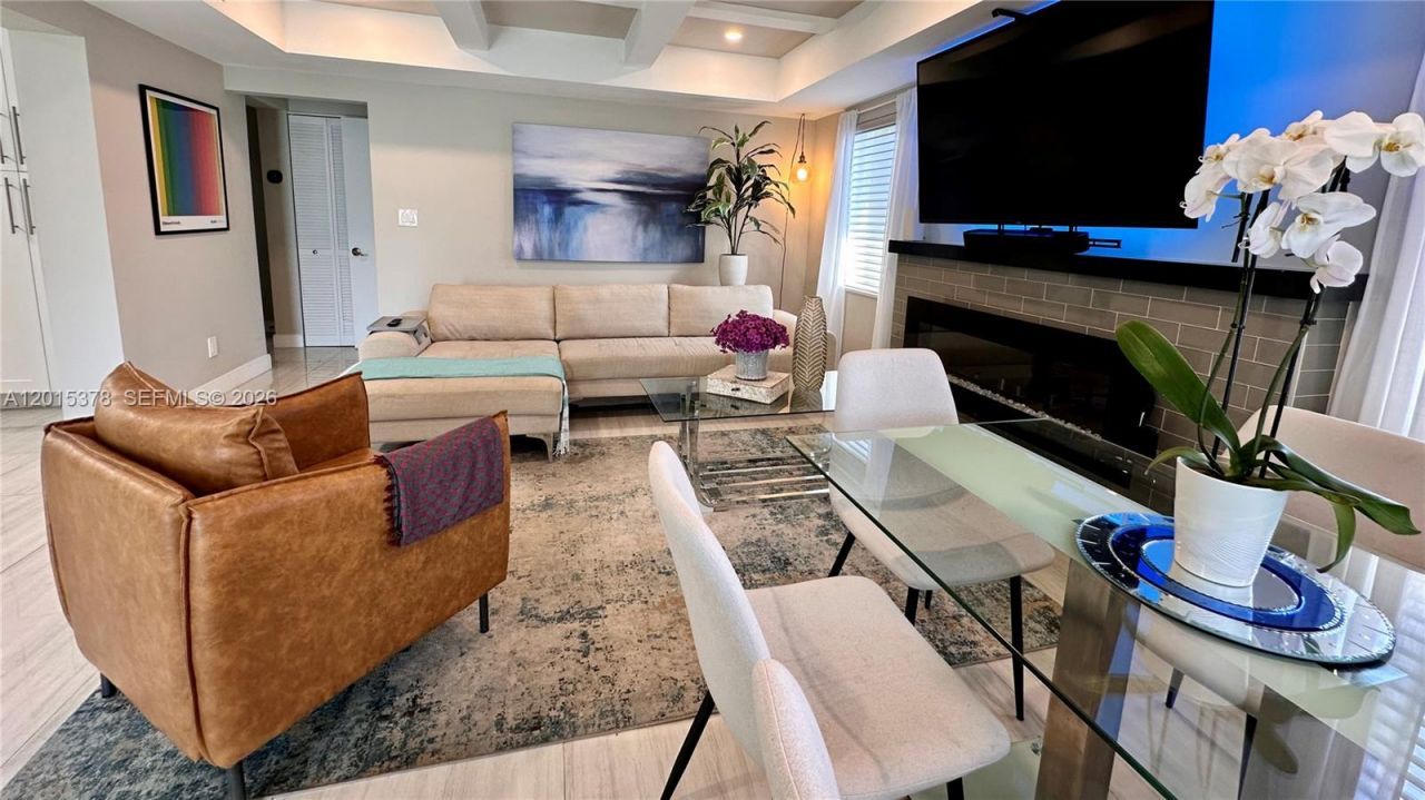 1324 NE 14th Ave, Fort Lauderdale, FL 33304 Photo