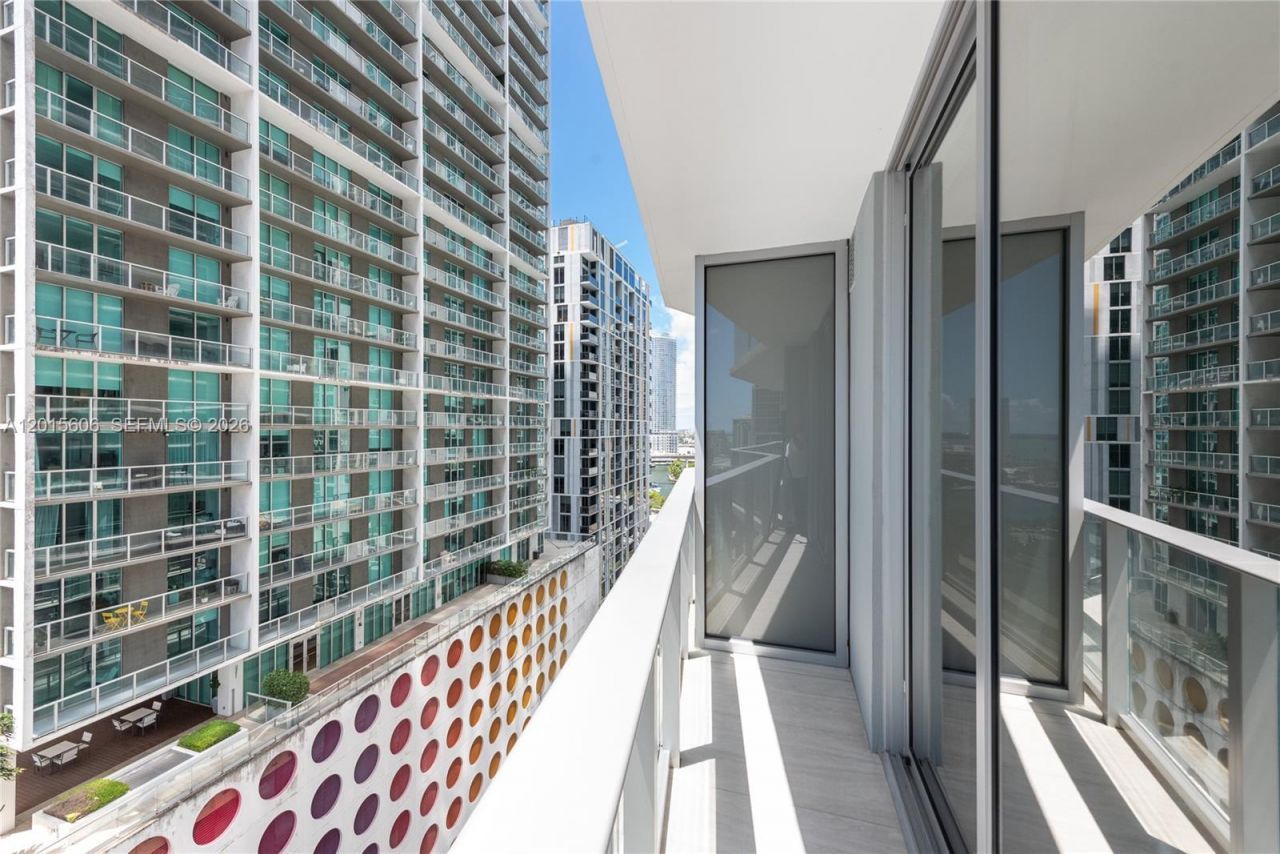 77 SE 5th St, Unit 1813, Miami, FL 33131 Photo