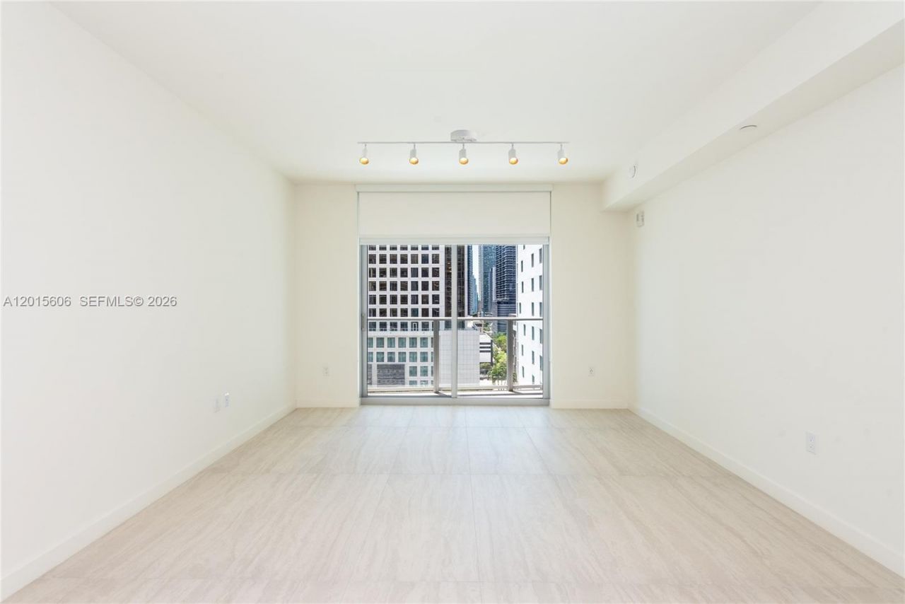 77 SE 5th St, Unit 1813, Miami, FL 33131 Photo