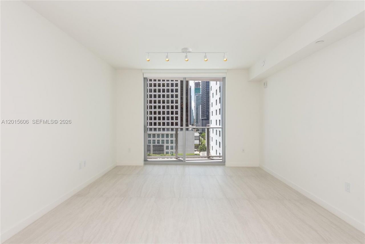 77 SE 5th St, Unit 1813, Miami, FL 33131 Photo
