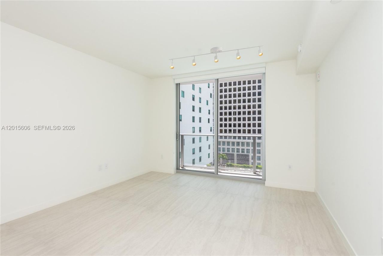 77 SE 5th St, Unit 1813, Miami, FL 33131 Photo