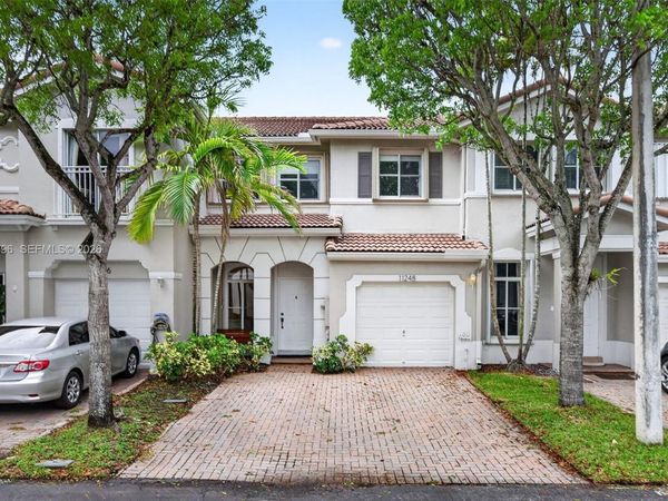 11248 NW 56th St , Doral, FL 33178