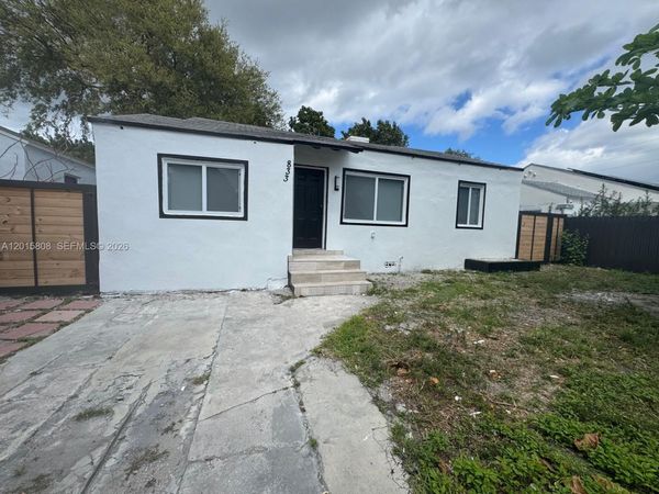 833 NW 75th St , Miami, FL 33150