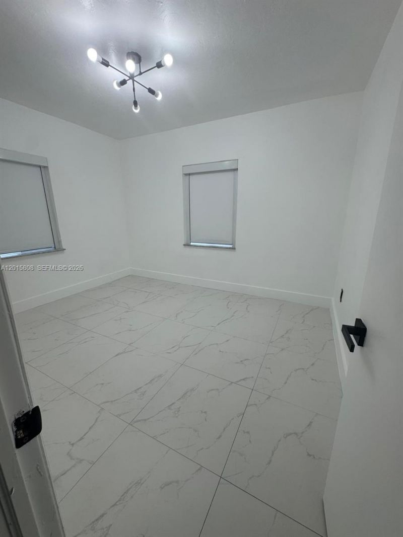 833 NW 75th St, Miami, FL 33150 Photo