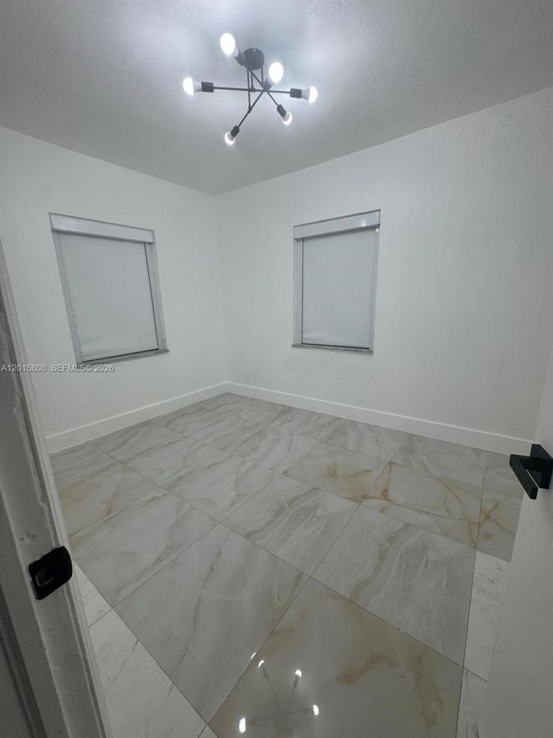 833 NW 75th St, Miami, FL 33150 Photo
