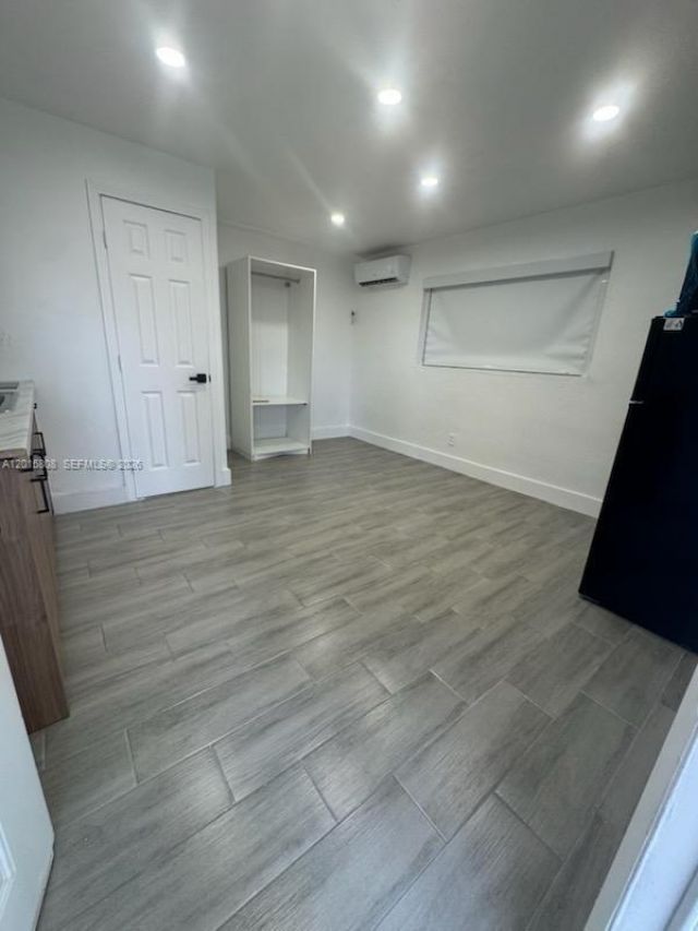 833 NW 75th St, Miami, FL 33150 Photo