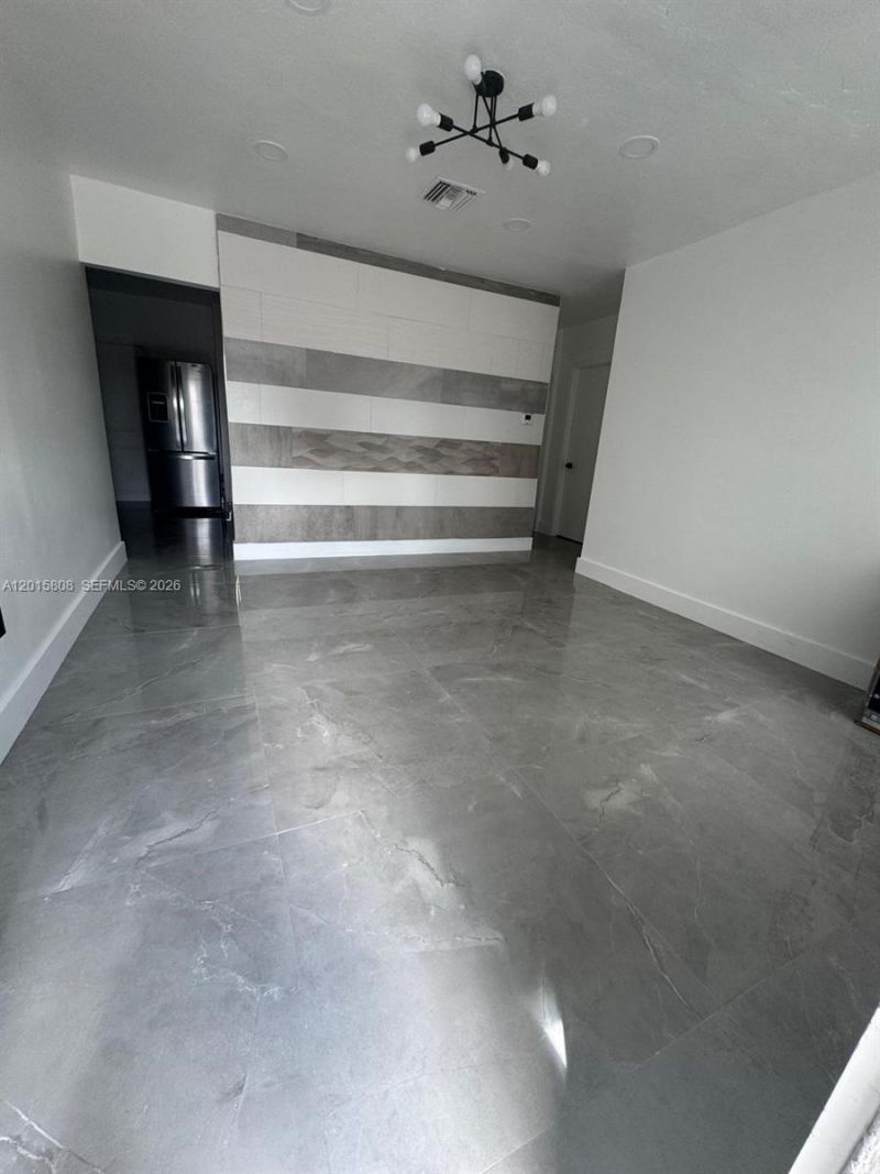 833 NW 75th St, Miami, FL 33150 Photo
