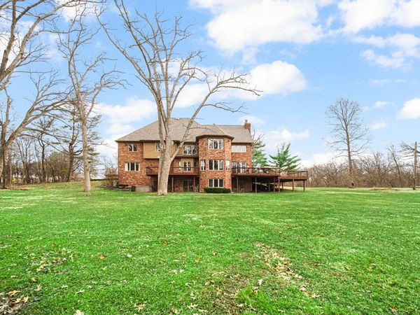 1N424 Indian Knoll Road, West Chicago, IL 60185