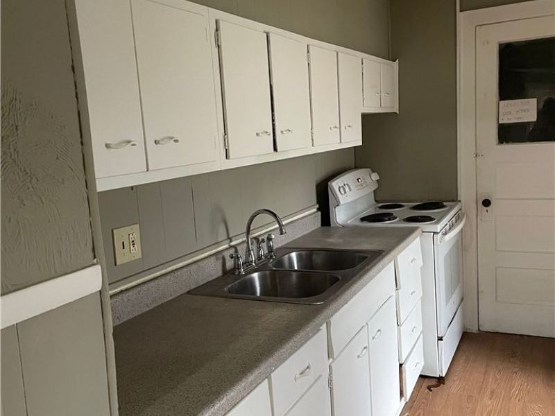 516 Wildwood Avenue, Akron, OH 44320 Photo 3