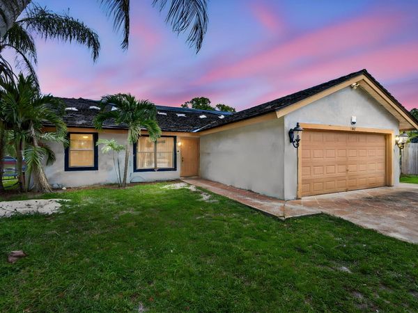17851 62nd Road N, Loxahatchee, FL 33470