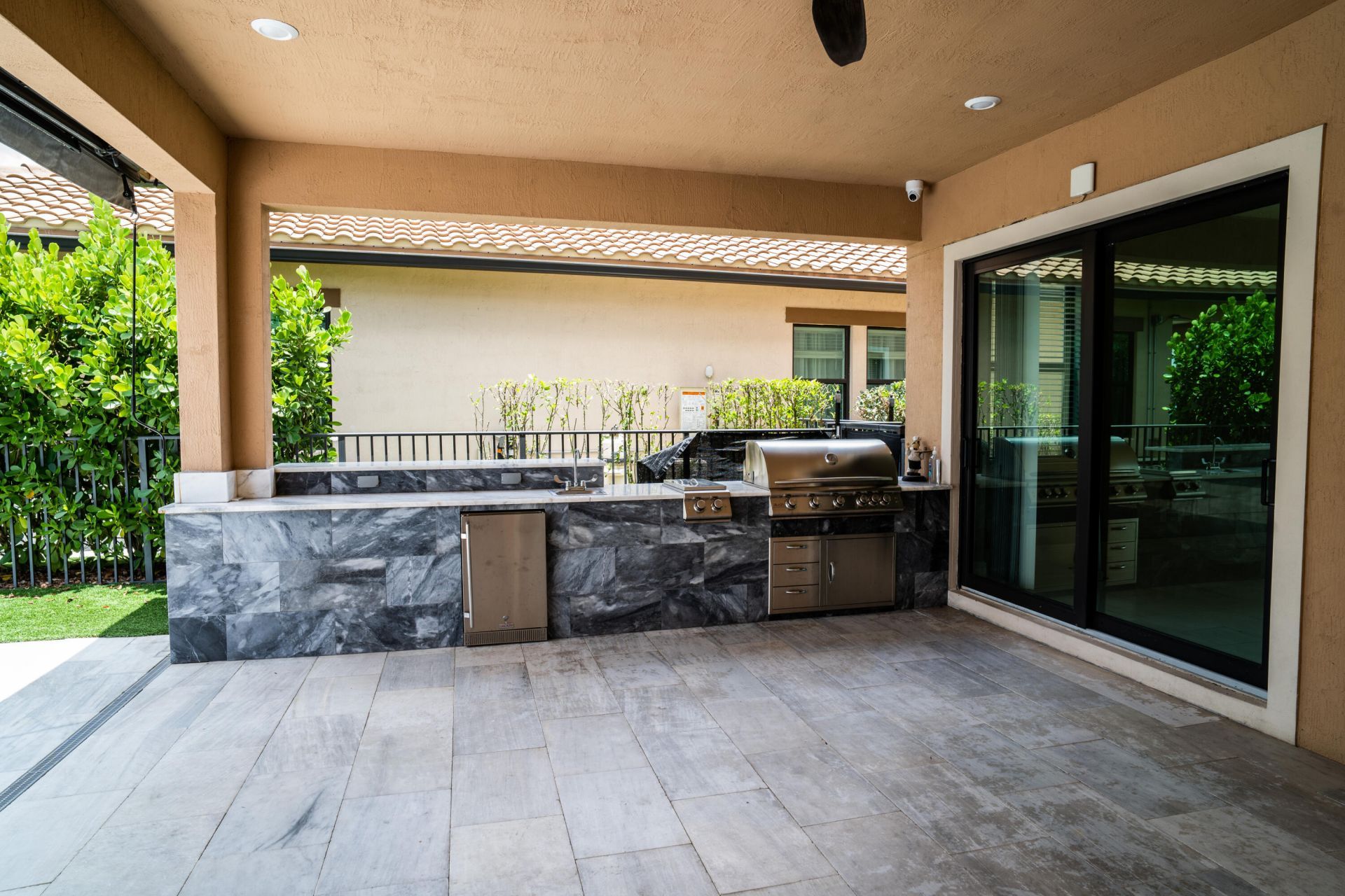 8665 E Baypoint Circle, Parkland, FL 33076 Photo