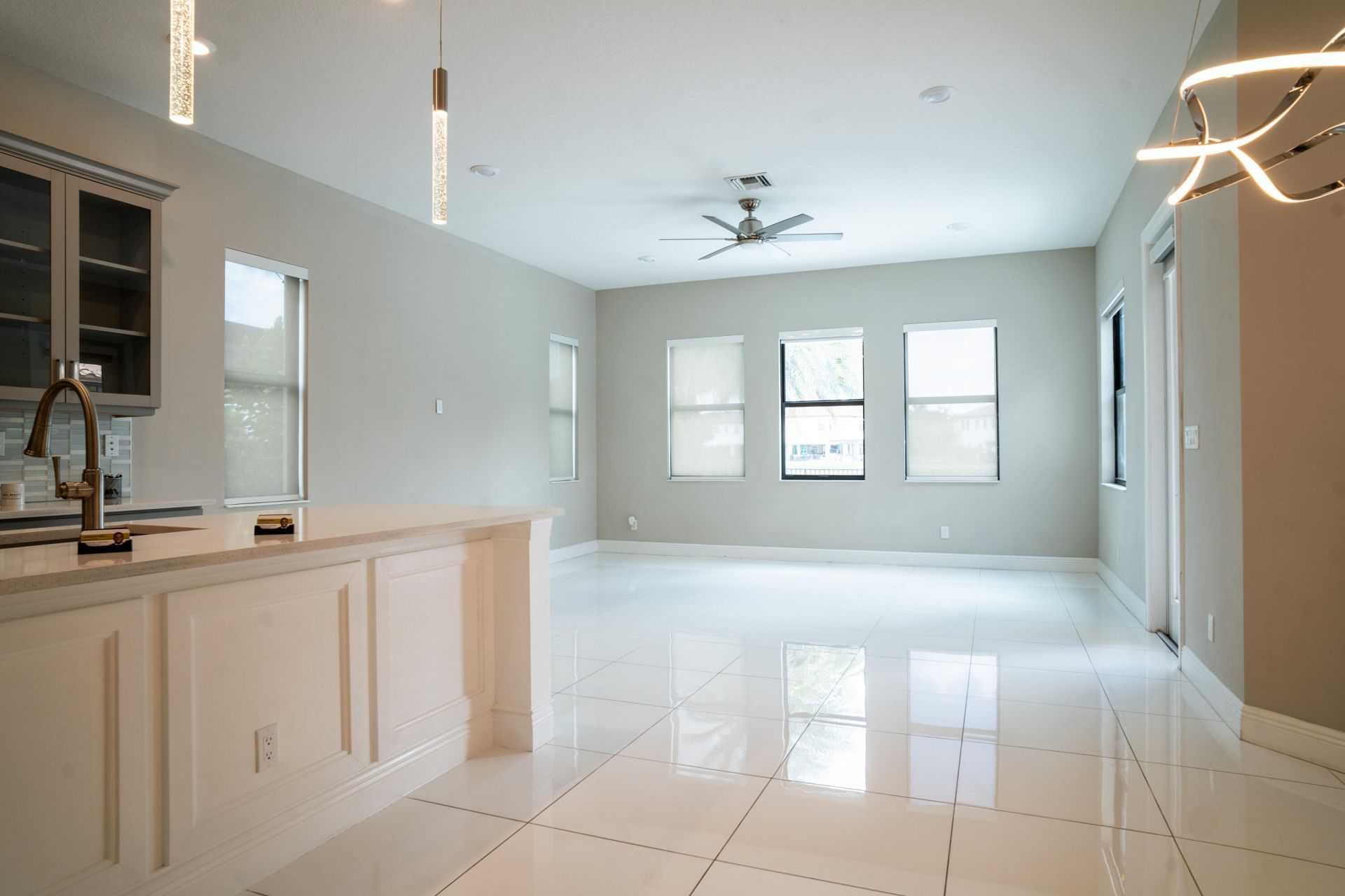 8665 E Baypoint Circle, Parkland, FL 33076 Photo