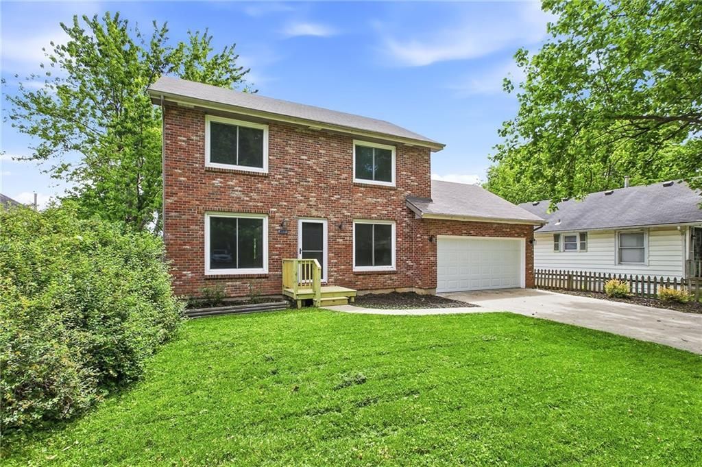 417 N Ridge Avenue, Liberty, MO 64068 Main Photo