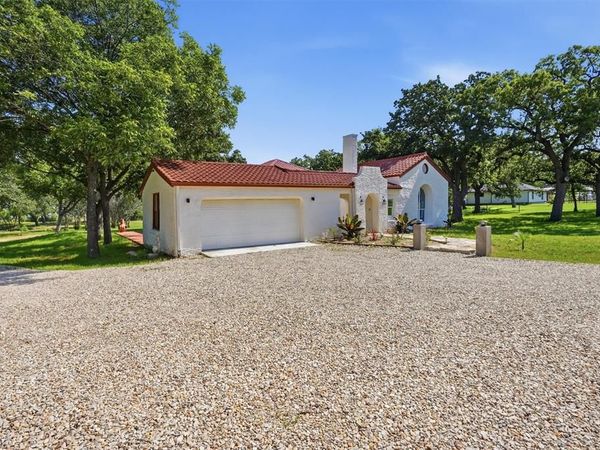 1319 East FM 4, Cleburne, TX 76031