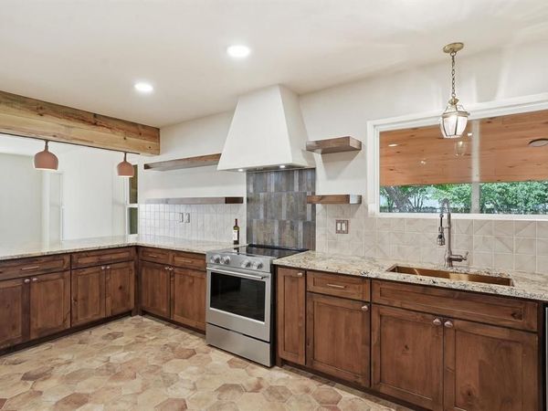 1319 East FM 4, Cleburne, TX 76031
