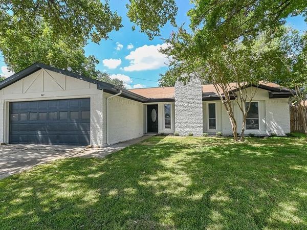 967 Madison Circle, Lewisville, TX 75067