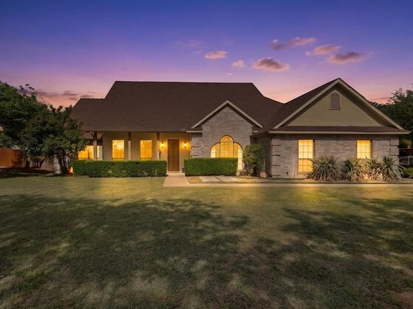 7011 Singleton Road, Midlothian, TX 76065