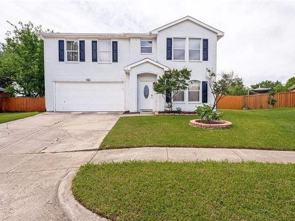 920 Kendall Drive, Arlington, TX 76001