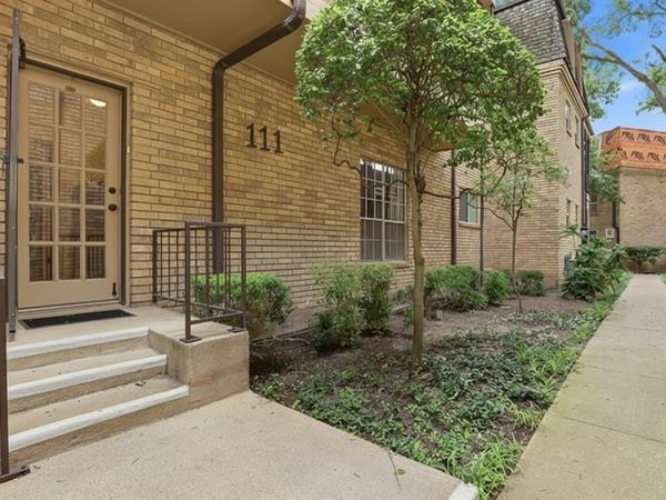 4312 Bellaire Drive S, Unit 111, Fort Worth, TX 76109