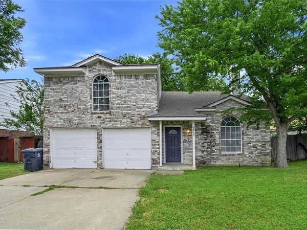 6715 Cherrytree Drive, Arlington, TX 76001