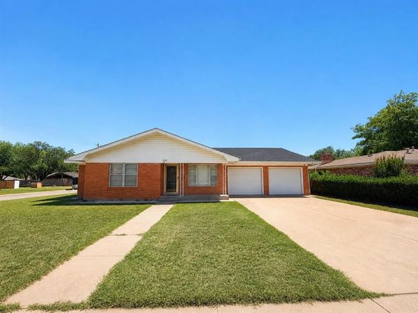 2800 32nd Street, Snyder, TX 79549