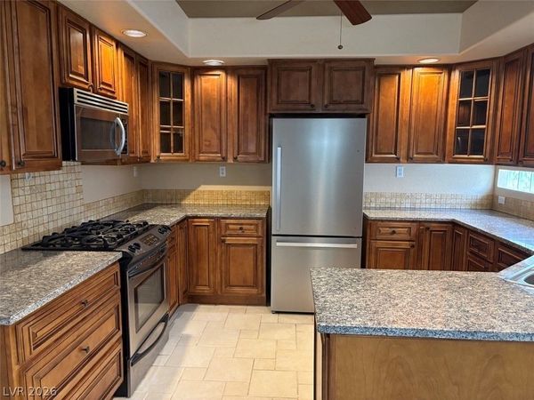 7421 Enchanted Hills Court , Las Vegas, NV 89129