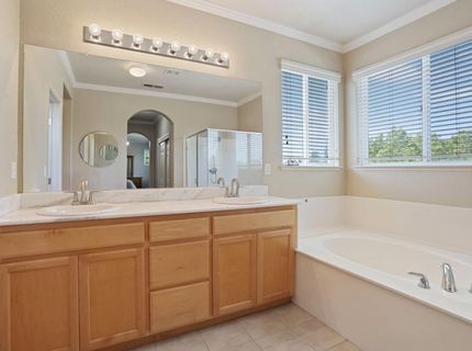 10425 Big Oak Cir, Stockton, CA 95209 Photo