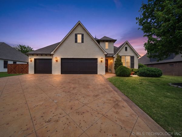 3121 E 146th Place S, Bixby, OK 74008